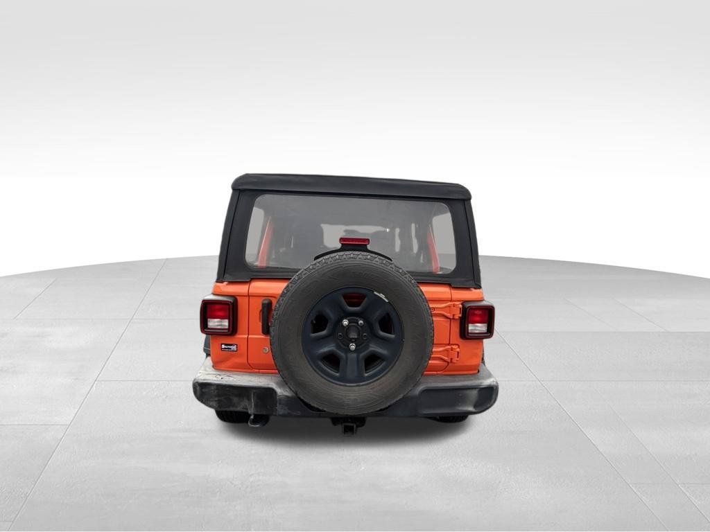 Used 2018 Jeep Wrangler Unlimited Sport AWD/4WD image 5