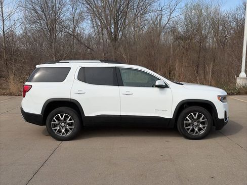 Used 2023 GMC Acadia SLT image 6