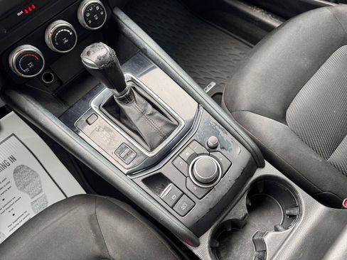 Used 2019 MAZDA CX-5 Sport FWD image 16