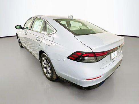 New 2025 Honda Accord EX-L image 7