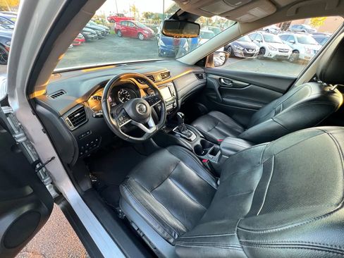 Used 2020 Nissan Rogue SL image 23