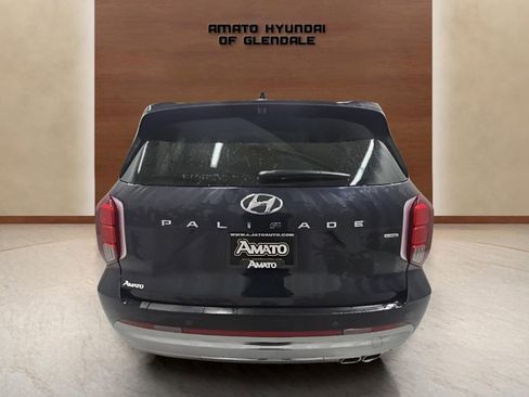 Used 2024 Hyundai Palisade Calligraphy image 5