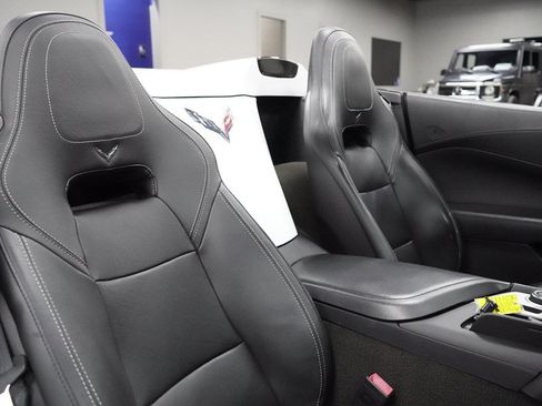 Used 2019 Chevrolet Corvette Stingray Convertible w/ 2LT Preferred Equipment Group RWD image 20