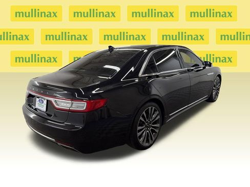 Used 2019 Lincoln Continental Select w/ Continental Climate Package FWD image 3