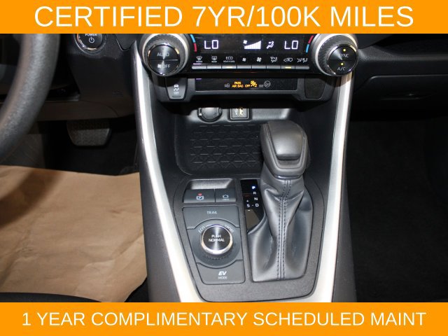 Used 2025 Toyota RAV4 XLE AWD/4WD image 25