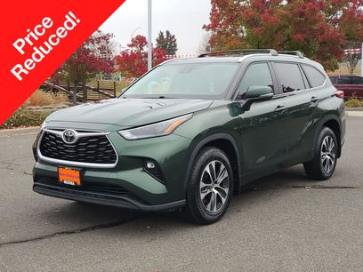 Used 2023 Toyota Highlander XLE