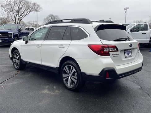 Used 2019 Subaru Outback 2.5i Limited image 4