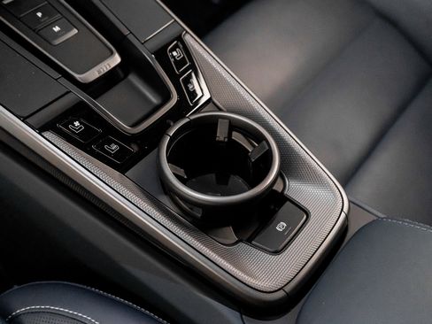 Used 2021 Porsche 911 Carrera image 38