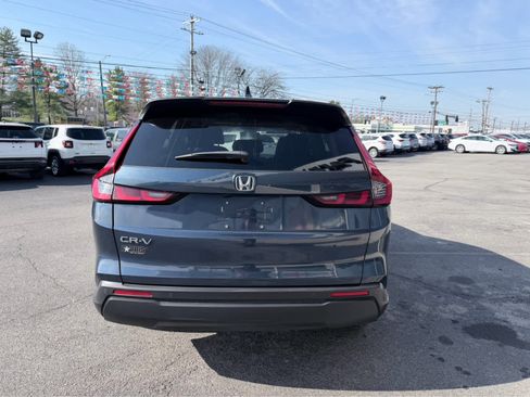 Used 2025 Honda CR-V EX-L image 9