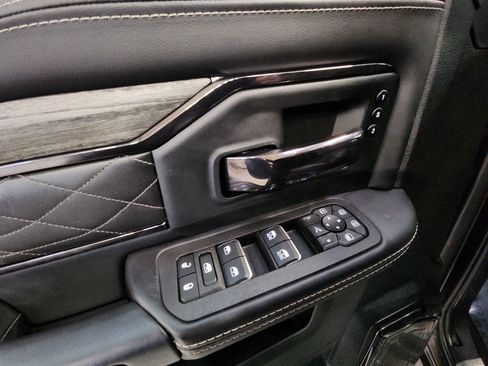 Used 2025 RAM 3500 Limited image 15