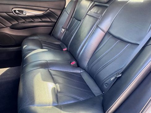 Used 2015 INFINITI Q70 L 3.7 w/ Deluxe Touring Package image 16