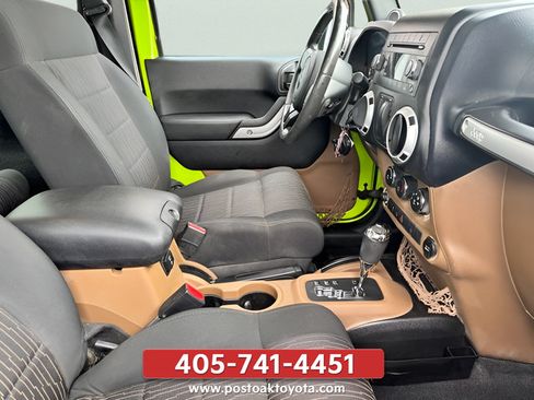 Used 2012 Jeep Wrangler Rubicon w/ PWR Convenience Group AWD/4WD image 21