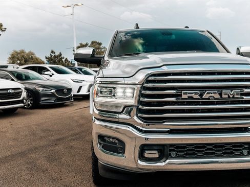 Used 2020 RAM 2500 Limited AWD/4WD image 9