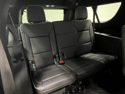 Used 2022 GMC Yukon XL SLT w/ SLT Premium Package AWD/4WD image 35