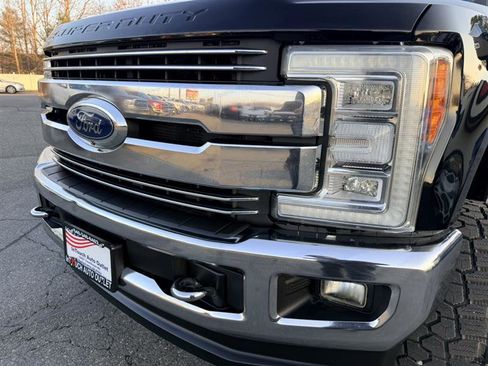 Used 2017 Ford F250 Lariat w/ Lariat Ultimate Package AWD/4WD image 10