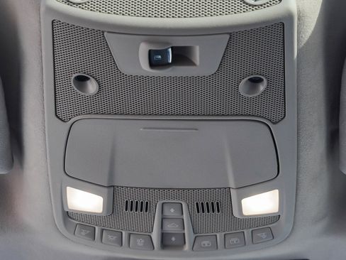 Used 2019 Ford F150 Limited image 34