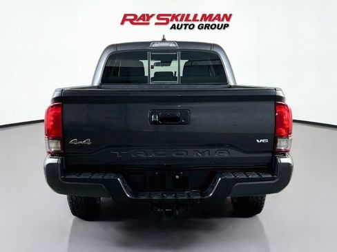 Used 2022 Toyota Tacoma SR AWD/4WD image 6