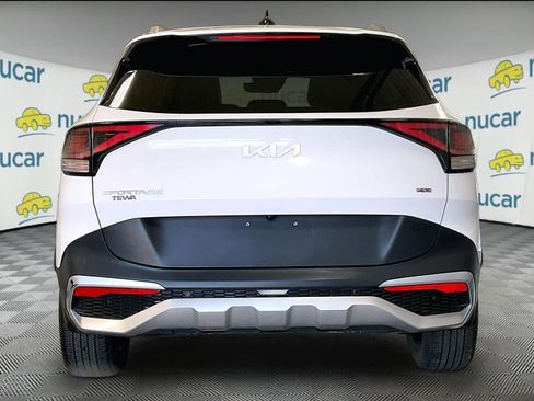 Used 2023 Kia Sportage EX image 5