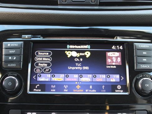 Used 2019 Nissan Rogue SL w/ Premium Package image 22