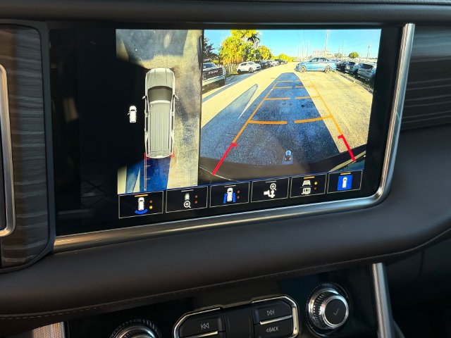 Certified 2024 GMC Yukon XL Denali AWD/4WD image 23
