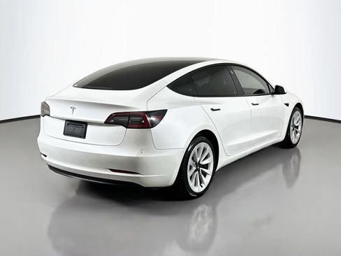 Used 2023 Tesla Model 3 Standard Range RWD image 7