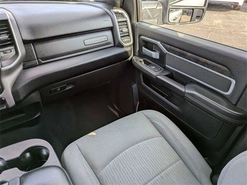 Used 2024 RAM 2500 Big Horn image 17