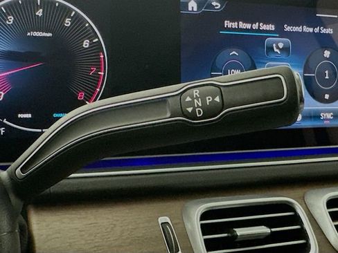 New 2026 Mercedes-Benz GLS 450 4MATIC image 17