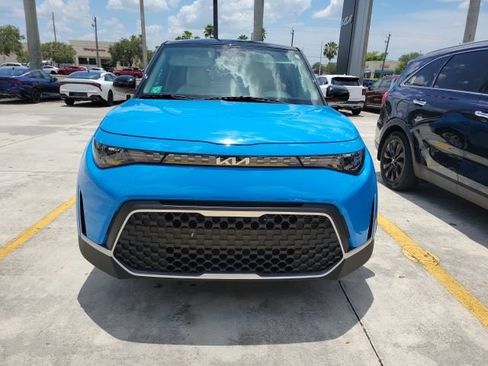 Certified 2025 Kia Soul S FWD image 2