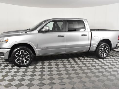 Used 2025 RAM 1500 Laramie image 9