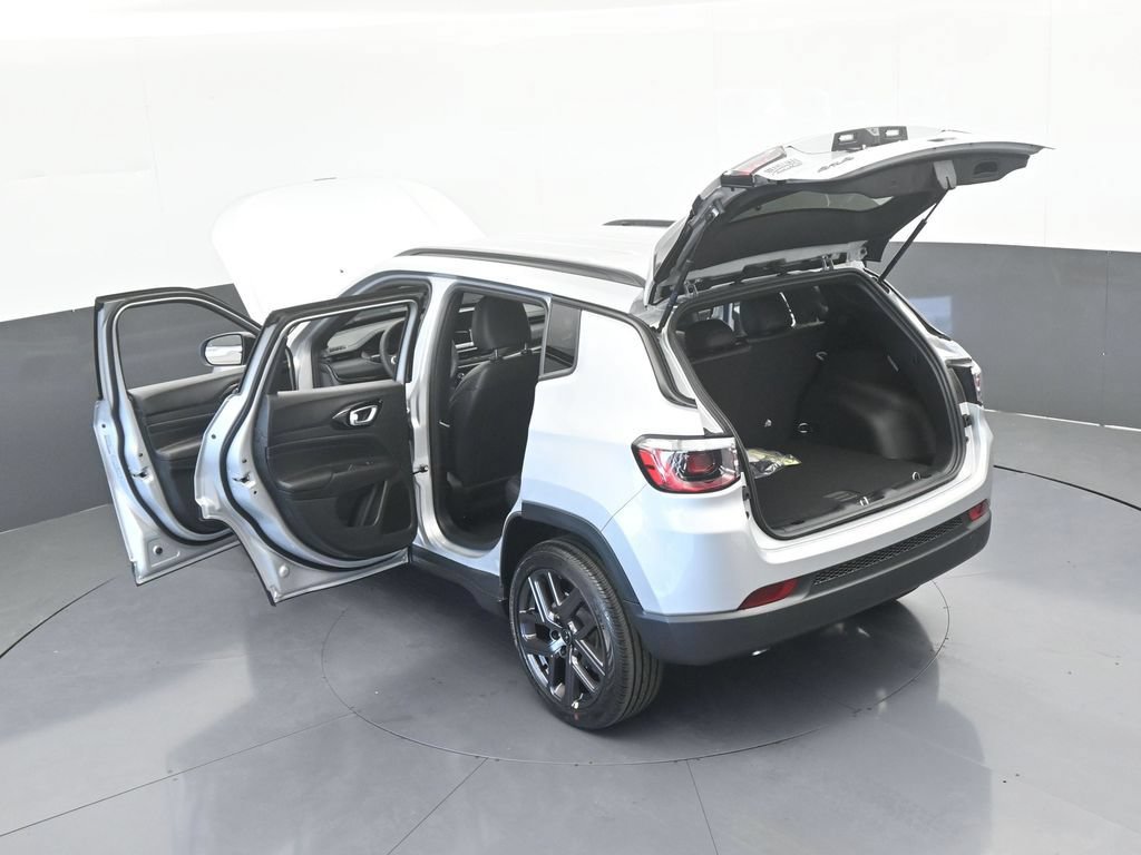 New 2026 Jeep Compass Latitude AWD/4WD image 62