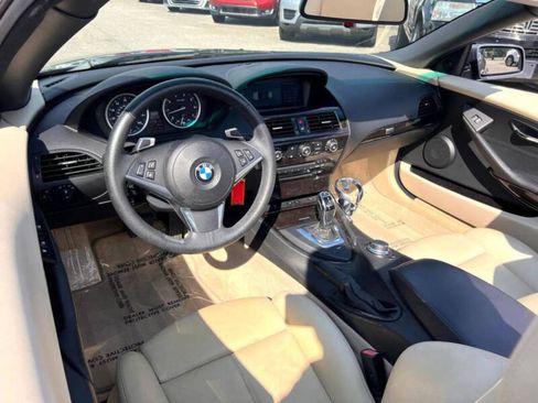 Used 2008 BMW 650i Convertible w/ Sport Pkg image 18