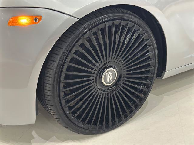 Used 2015 Rolls-Royce Ghost RWD image 12