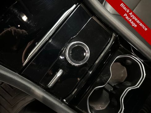 Used 2023 Jeep Grand Cherokee Limited w/ Black Appearance Package image 28