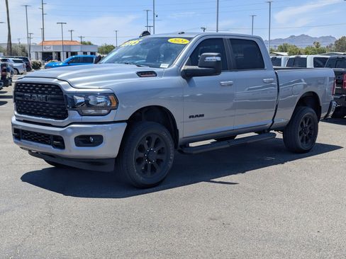 Used 2024 RAM 2500 Big Horn w/ Night Edition AWD/4WD image 5