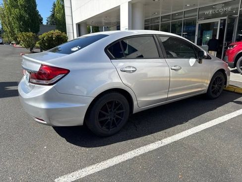Used 2013 Honda Civic LX image 2