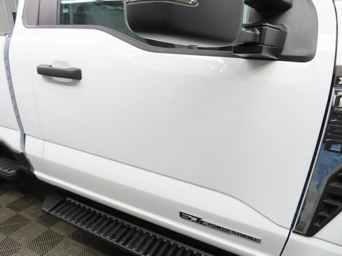 Used 2024 Ford F350 XLT image 28