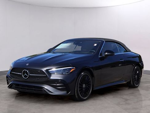 Used 2024 Mercedes-Benz CLE 450 4MATIC Cabriolet image 5