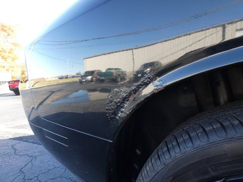 Used 2010 Dodge Challenger SE image 6