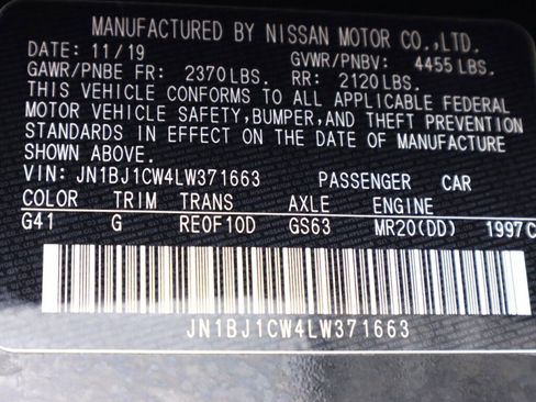 Used 2020 Nissan Rogue Sport S image 42