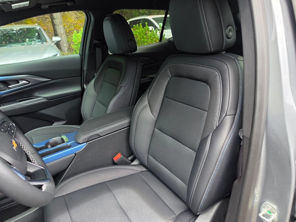 New 2026 Chevrolet Equinox EV LT AWD/4WD image 21
