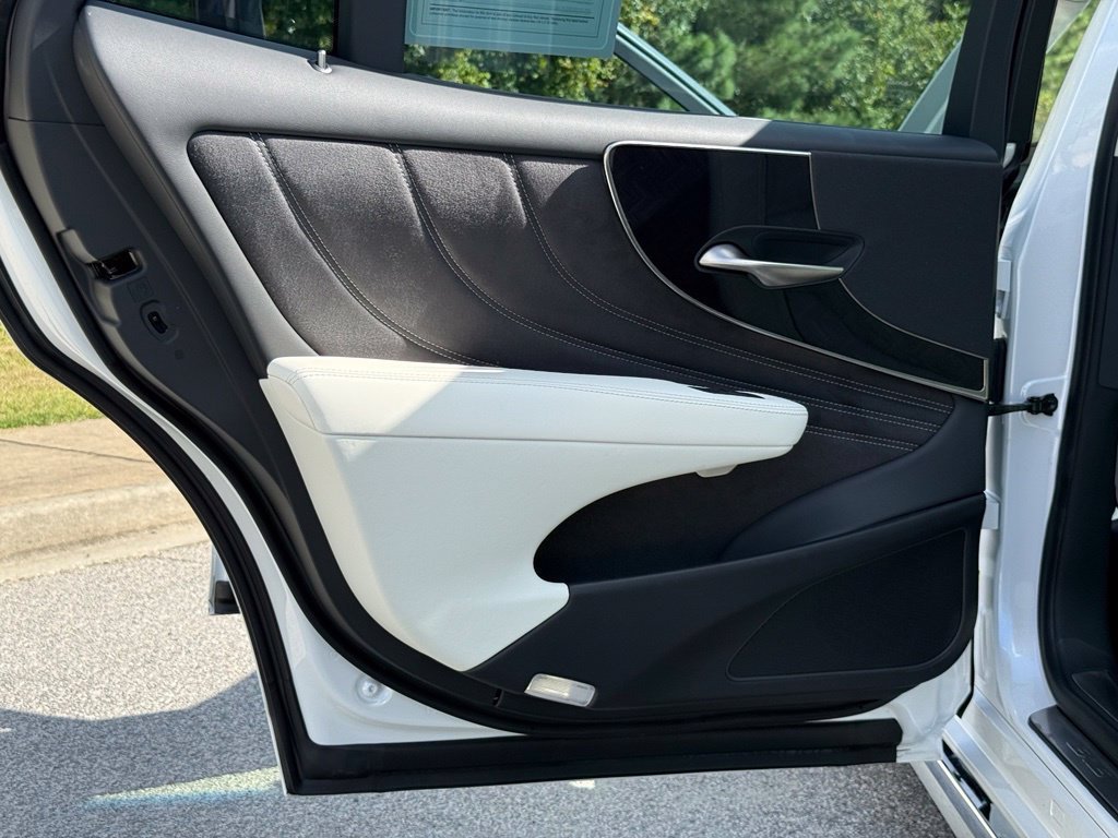 Certified 2023 Lexus LS 500 w/ Interior Upgrade Package RWD image 25