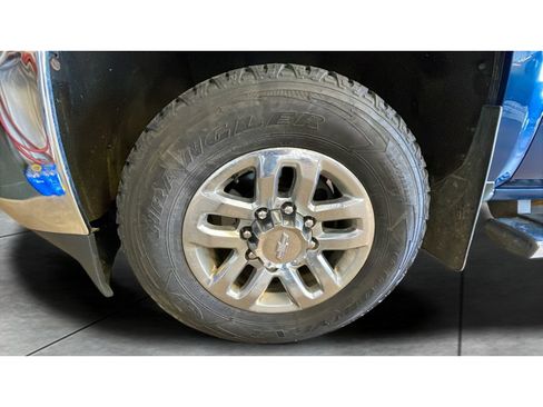 Used 2016 Chevrolet Silverado 2500 LT w/ LT Convenience Package AWD/4WD image 19