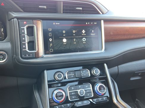 Used 2023 GMC Yukon Denali Ultimate AWD/4WD image 22