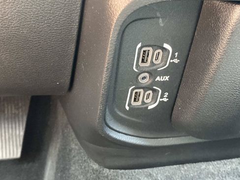 Used 2021 RAM 1500 Big Horn AWD/4WD image 26