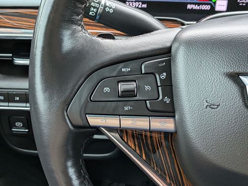 Used 2024 Cadillac Escalade Premium Luxury w/ Performance Package AWD/4WD image 18