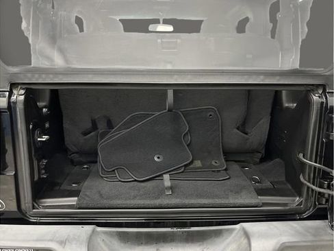 Used 2021 Jeep Wrangler Sport image 12