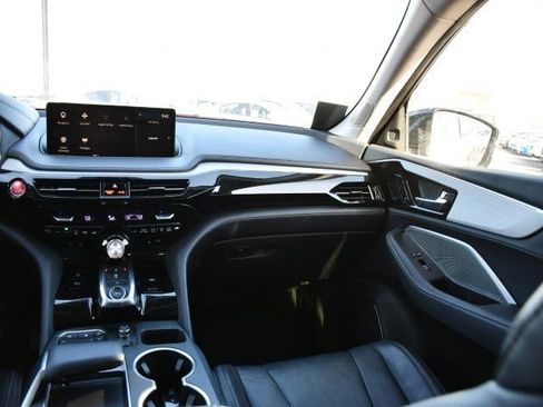 Used 2023 Acura MDX FWD w/ Technology Package image 18