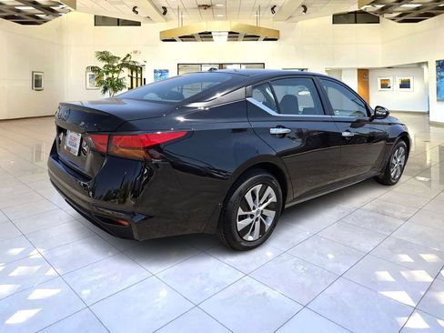 Certified 2025 Nissan Altima 2.5 S image 7