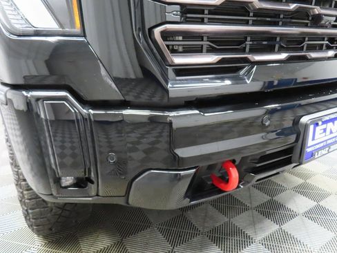 Used 2025 GMC Sierra 2500 AT4X image 56