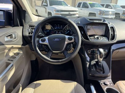 Used 2014 Ford Escape Titanium w/ Equipment Group 401A FWD image 26